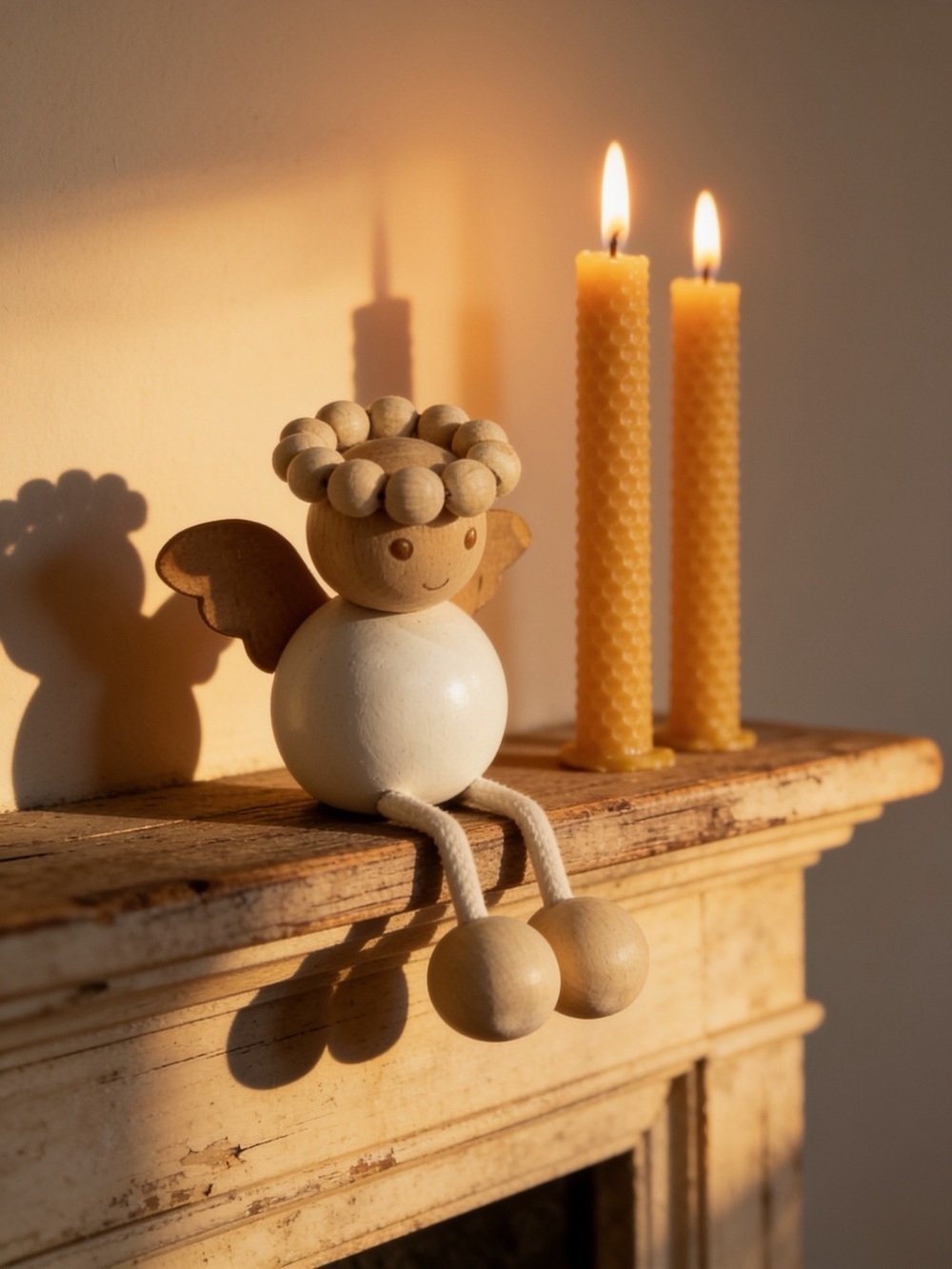 Minimalist Wooden Angel Figurine in Natural and White – Charming Home Sculpture